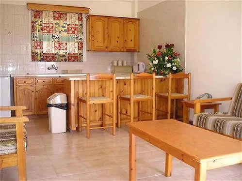Lysithea Hotel Larnaca 2*,